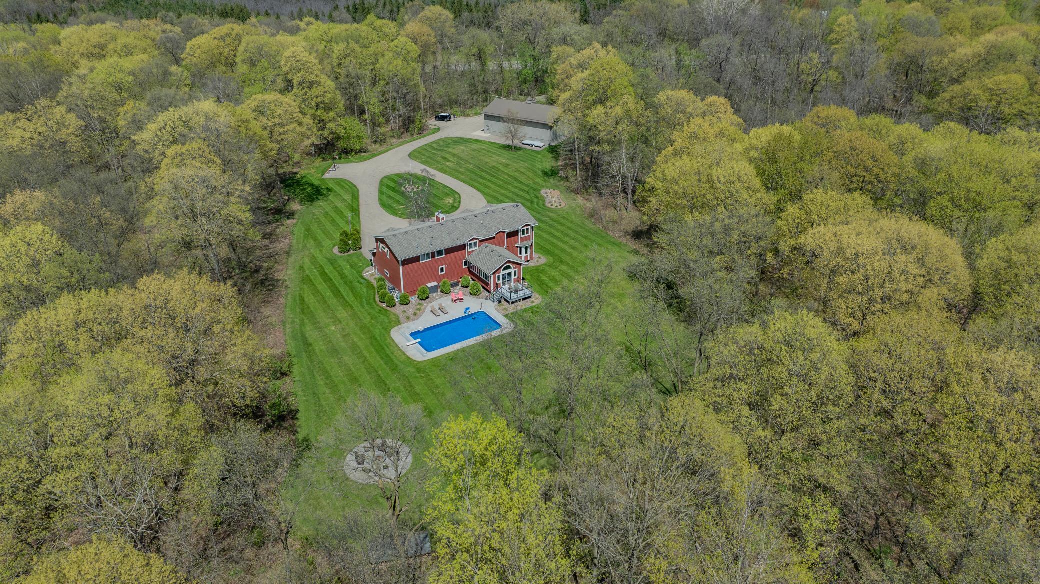 Beautiful Property - Well Manicured Lawn