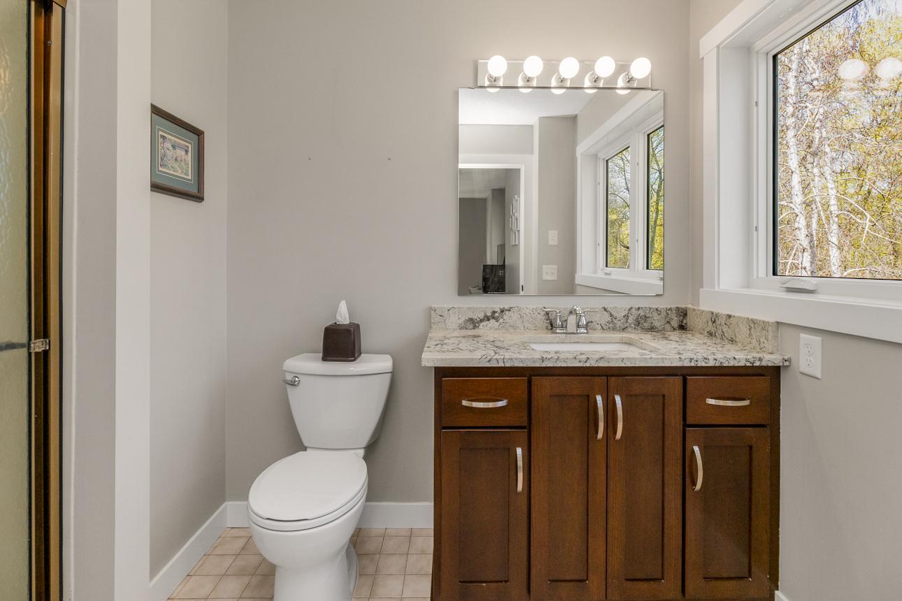 2nd Ensuite Bath Upstairs