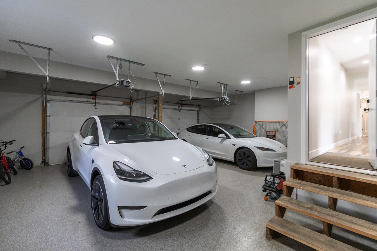 2+ Car Garage