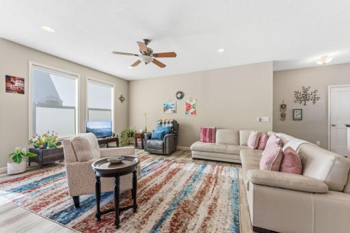 15672 Fairchild Way, Saint Paul, MN 55124