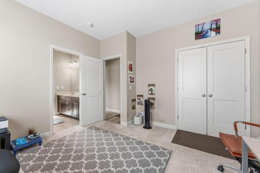 15672 Fairchild Way, Saint Paul, MN 55124