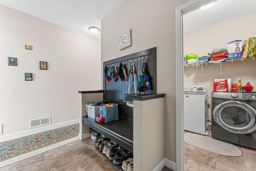 15672 Fairchild Way, Saint Paul, MN 55124
