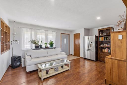 Bright & sunny South facing living room - 0022.jpg