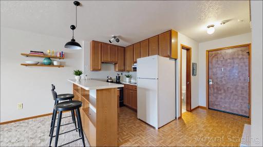 2216 Pleasant Avenue, 207, Minneapolis, MN 55404