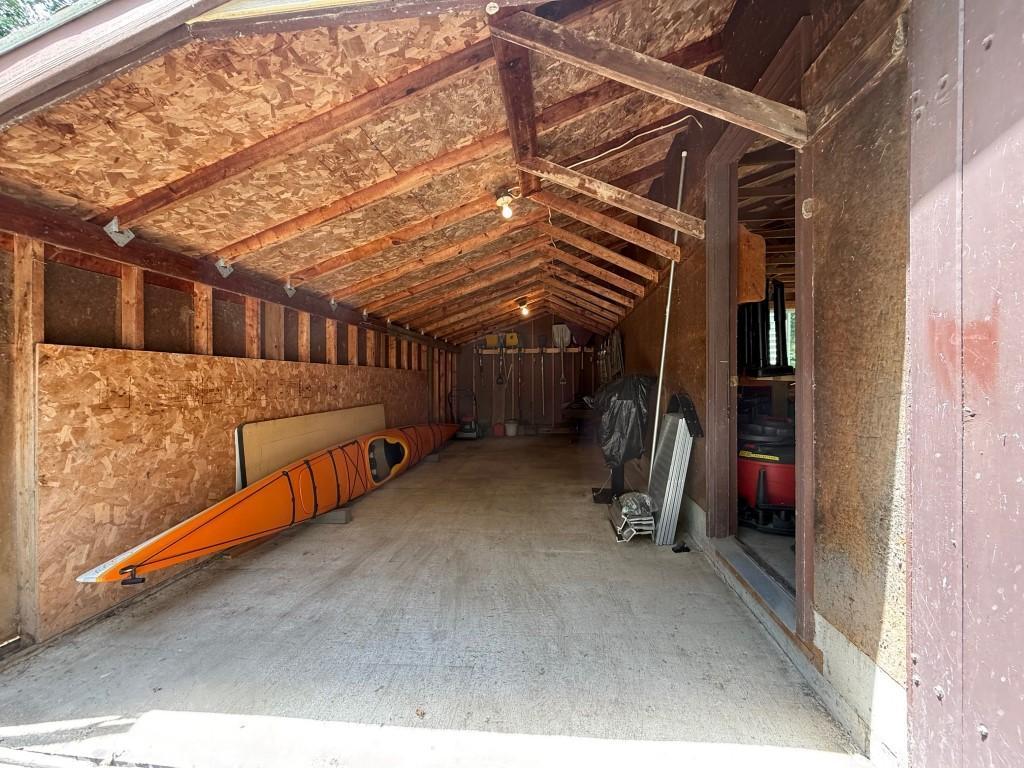 Awesome Storage/ Shop Area