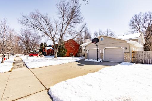 2408 34th Avenue S, Fargo, ND 58104