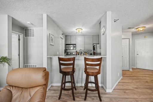 6165 Chasewood Parkway, 1, Hopkins, MN 55343
