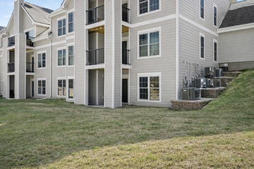 6165 Chasewood Parkway, 1, Hopkins, MN 55343