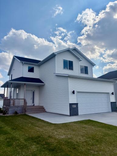 6797 28th Street S, Fargo, ND 58104