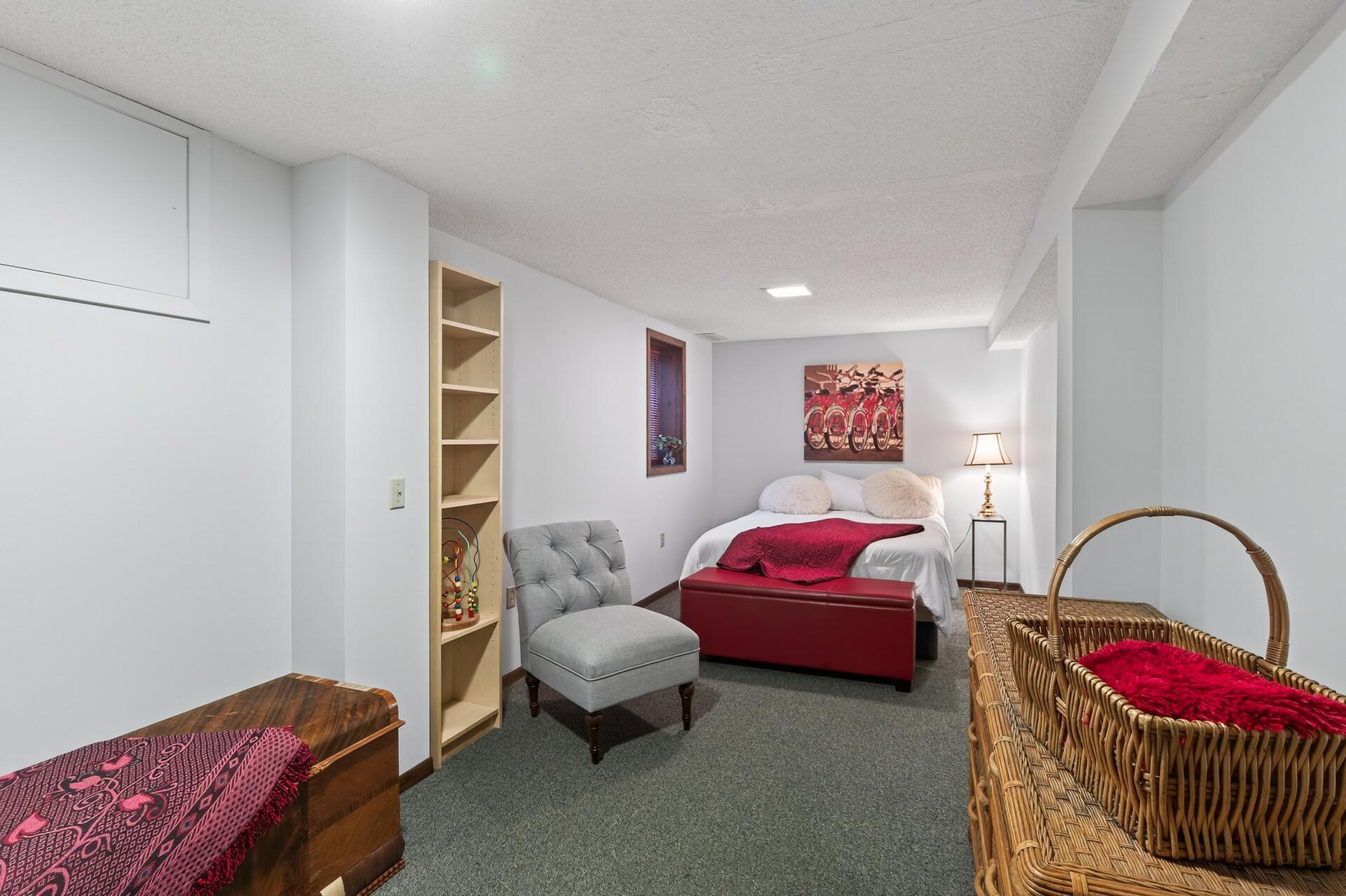 Large lower level bedroom 4.