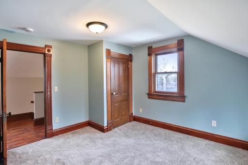 411 2nd Street, Lyle, MN 55953