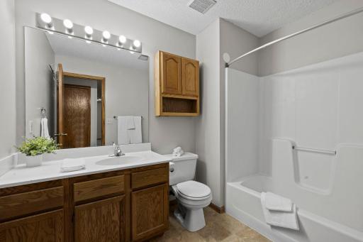 1102 Black Oak Drive, Saint Paul, MN 55112