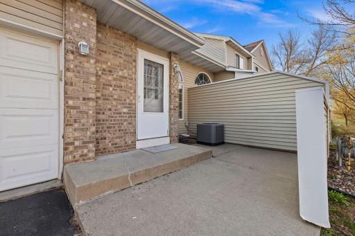 1102 Black Oak Drive, Saint Paul, MN 55112