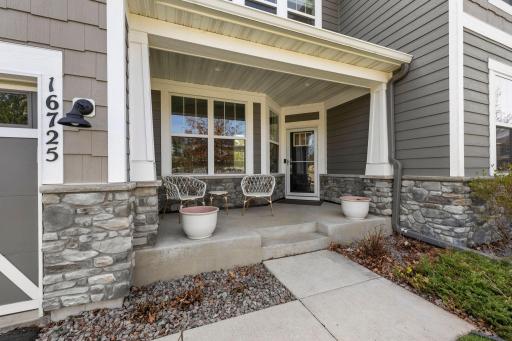 16725 56th Avenue N, Minneapolis, MN 55446