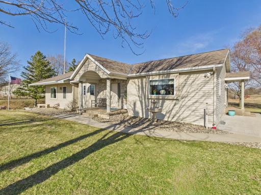 304 12th Avenue SE, Melrose, MN 56352