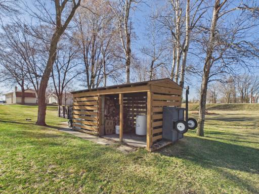 304 12th Avenue SE, Melrose, MN 56352