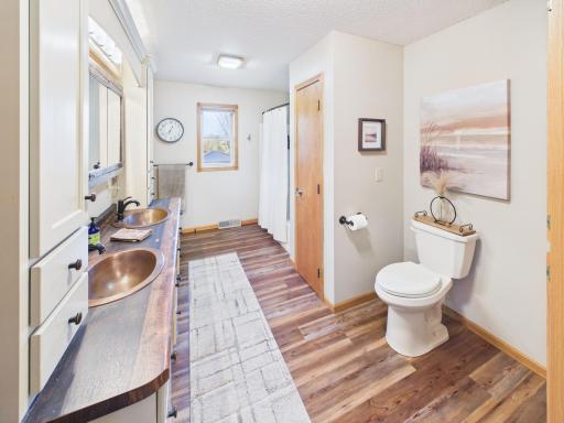 304 12th Avenue SE, Melrose, MN 56352