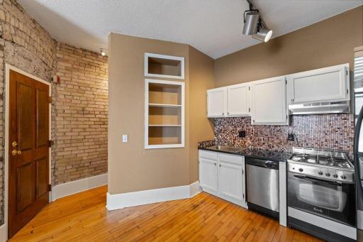 609 S 9th Street, 8, Minneapolis, MN 55404