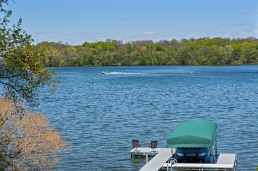 208 E Lake Street, Waconia, MN 55387