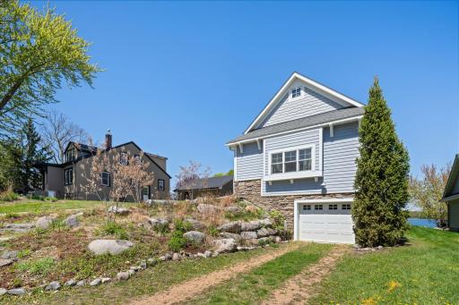 208 E Lake Street, Waconia, MN 55387