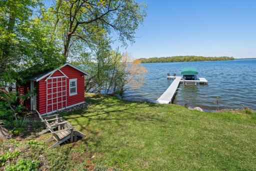 208 E Lake Street, Waconia, MN 55387