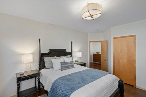 208 E Lake Street, Waconia, MN 55387