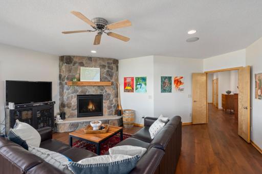 208 E Lake Street, Waconia, MN 55387