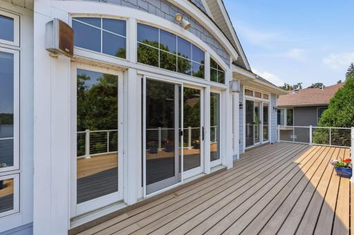 208 E Lake Street, Waconia, MN 55387