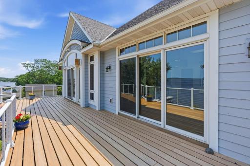 208 E Lake Street, Waconia, MN 55387