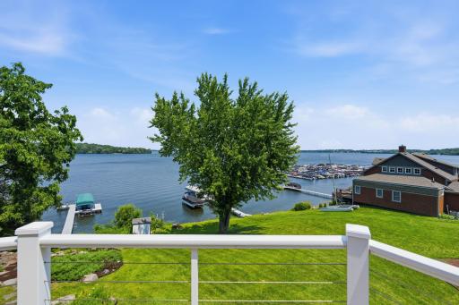 208 E Lake Street, Waconia, MN 55387