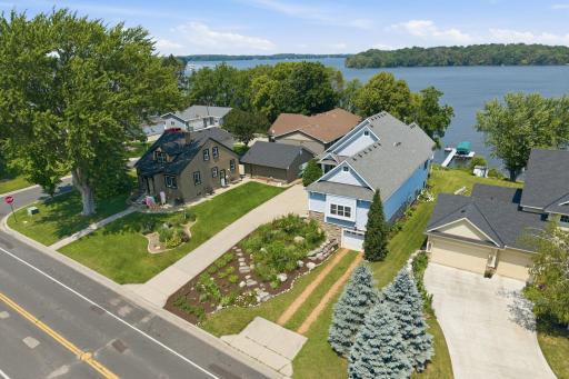 208 E Lake Street, Waconia, MN 55387