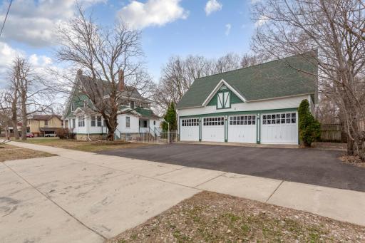 504 7th Street NW, Faribault, MN 55021