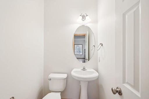 32-web-or-mls-Garland Ct N apt g-S0404-026.jpg