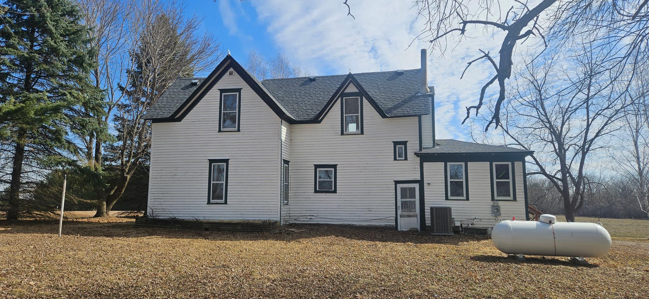 4528 West Facade.jpg