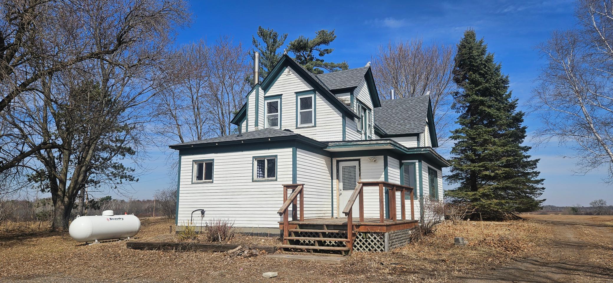 4528 South Facade Near.jpg