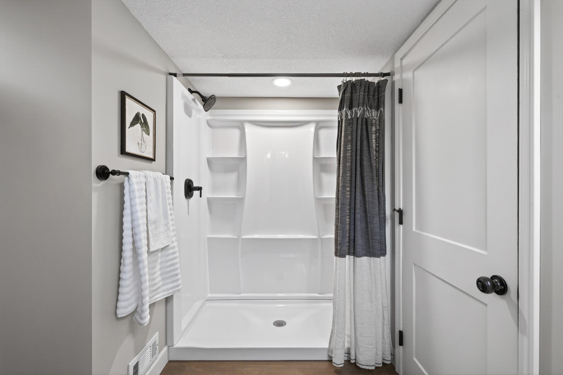 Lower level 3/4 bathroom.