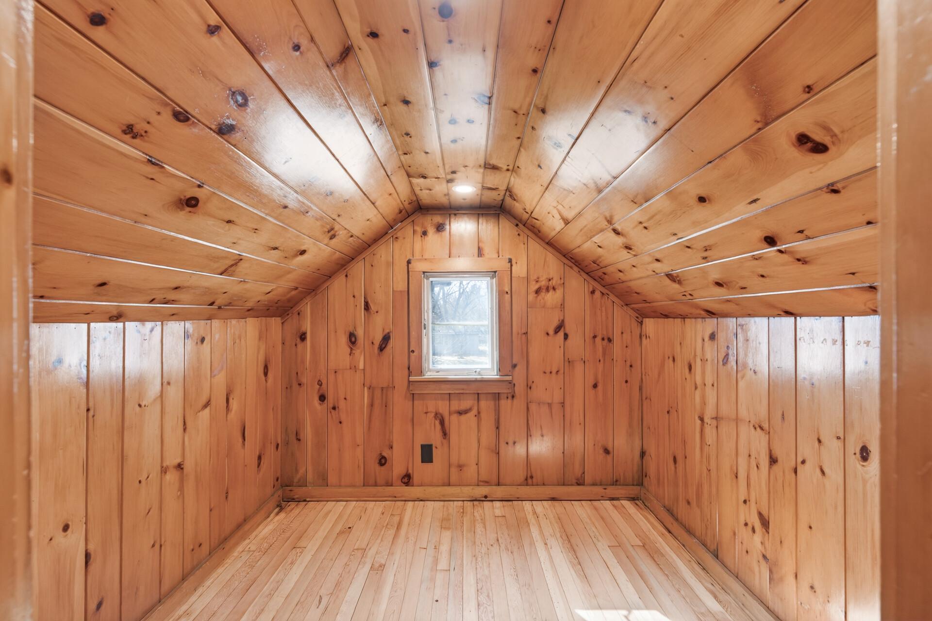 Easily add shelving to create a customized closet with smart storage solutions for all your belongings.