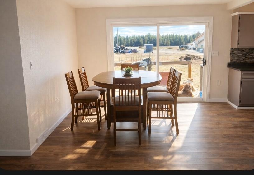 Large patio door in dining room