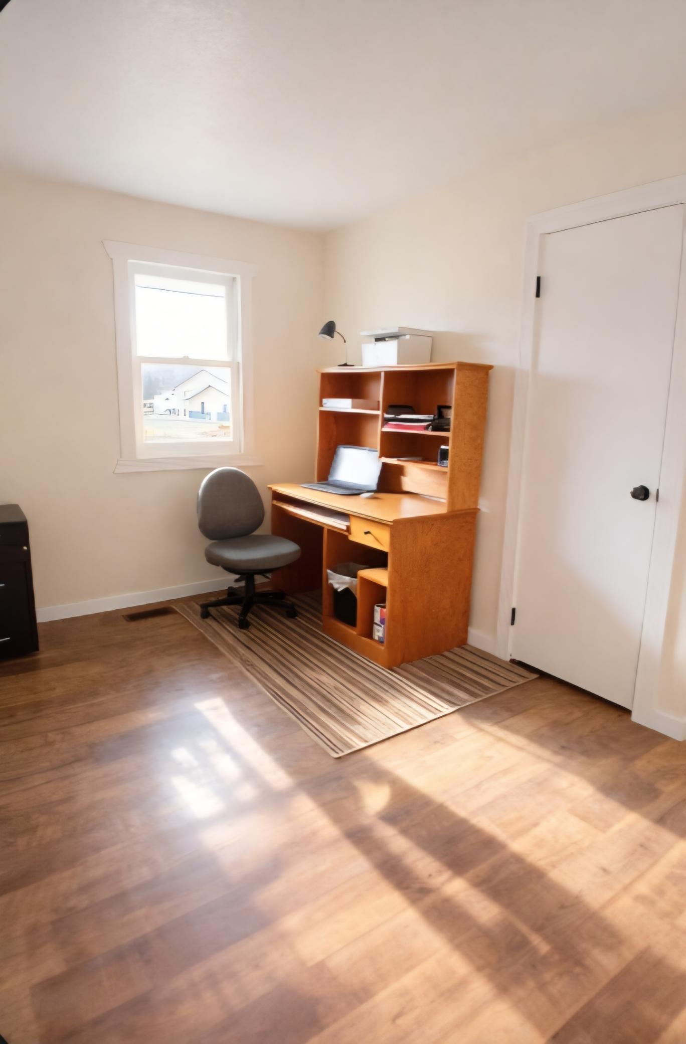 Perfect office space or craft area