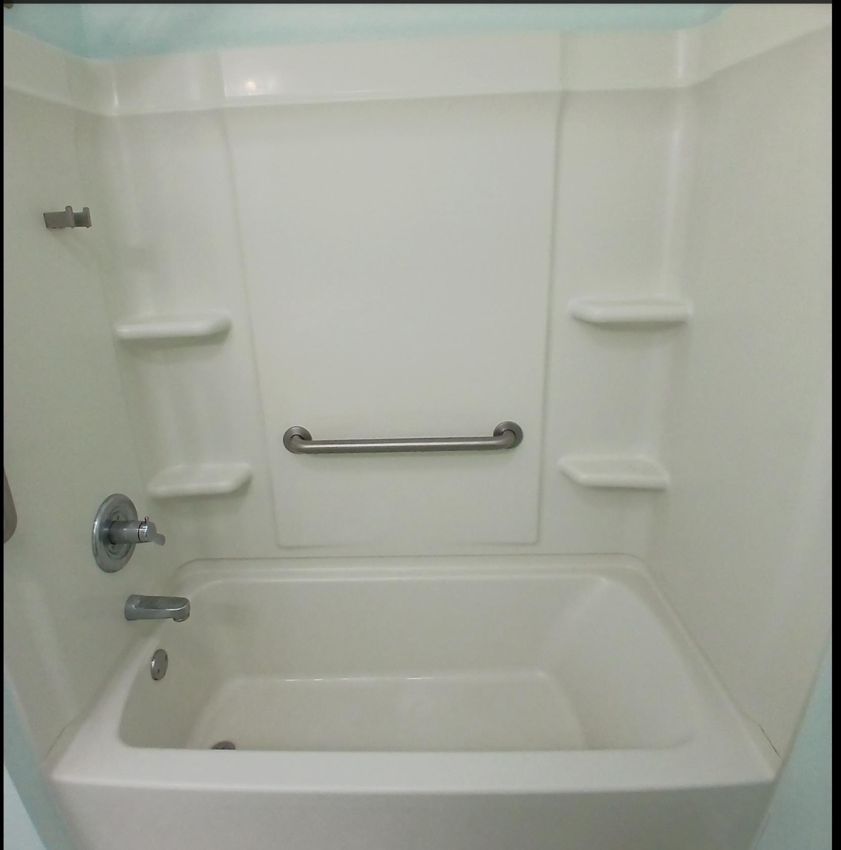 Modern tub/shower