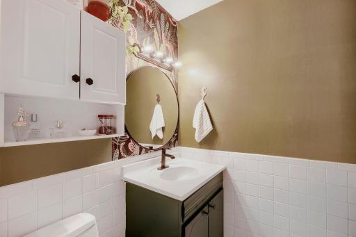 2212 Aldrich Avenue S, 202, Minneapolis, MN 55405