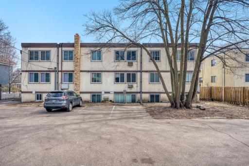 2212 Aldrich Avenue S, 202, Minneapolis, MN 55405