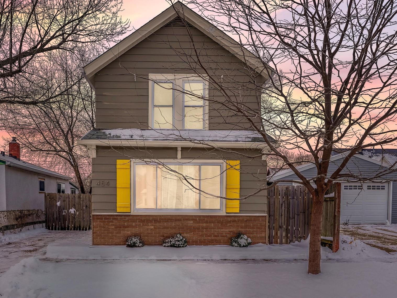 454 Michigan twilight photo, quiet neighborhood