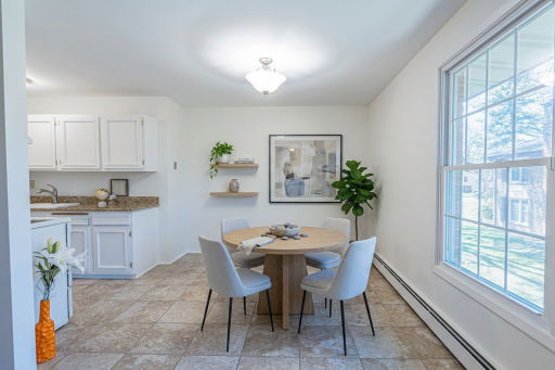 4548 Cedar Lake Rd S _ Dining space virtual staging