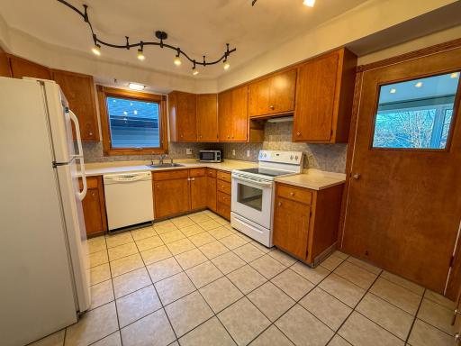 435 Harrison Street, Lewiston, MN 55952