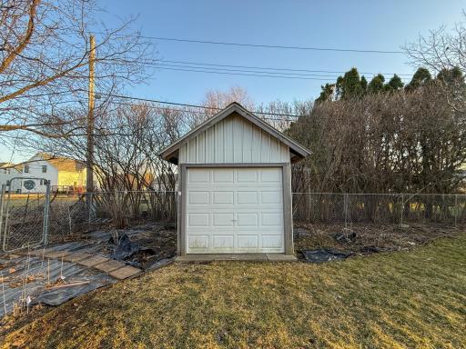 435 Harrison Street, Lewiston, MN 55952