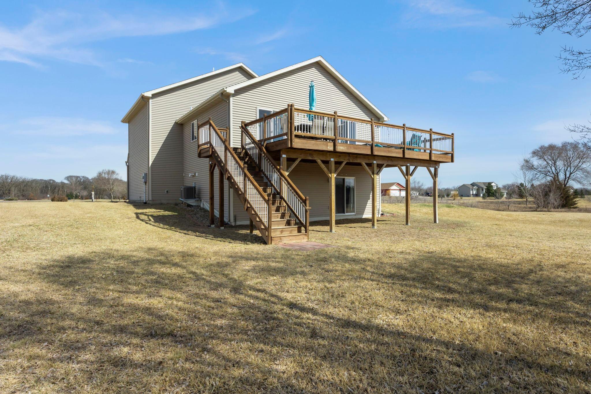 Tons of Space for Outdoor Entertaining!