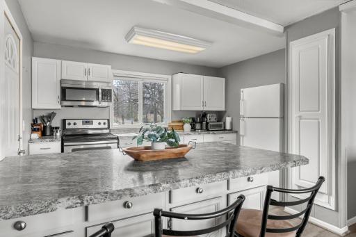 ***All interior photos were taken prior to renter leaving***