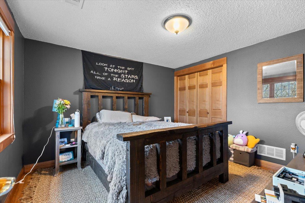 Lower Level Bedroom (6)