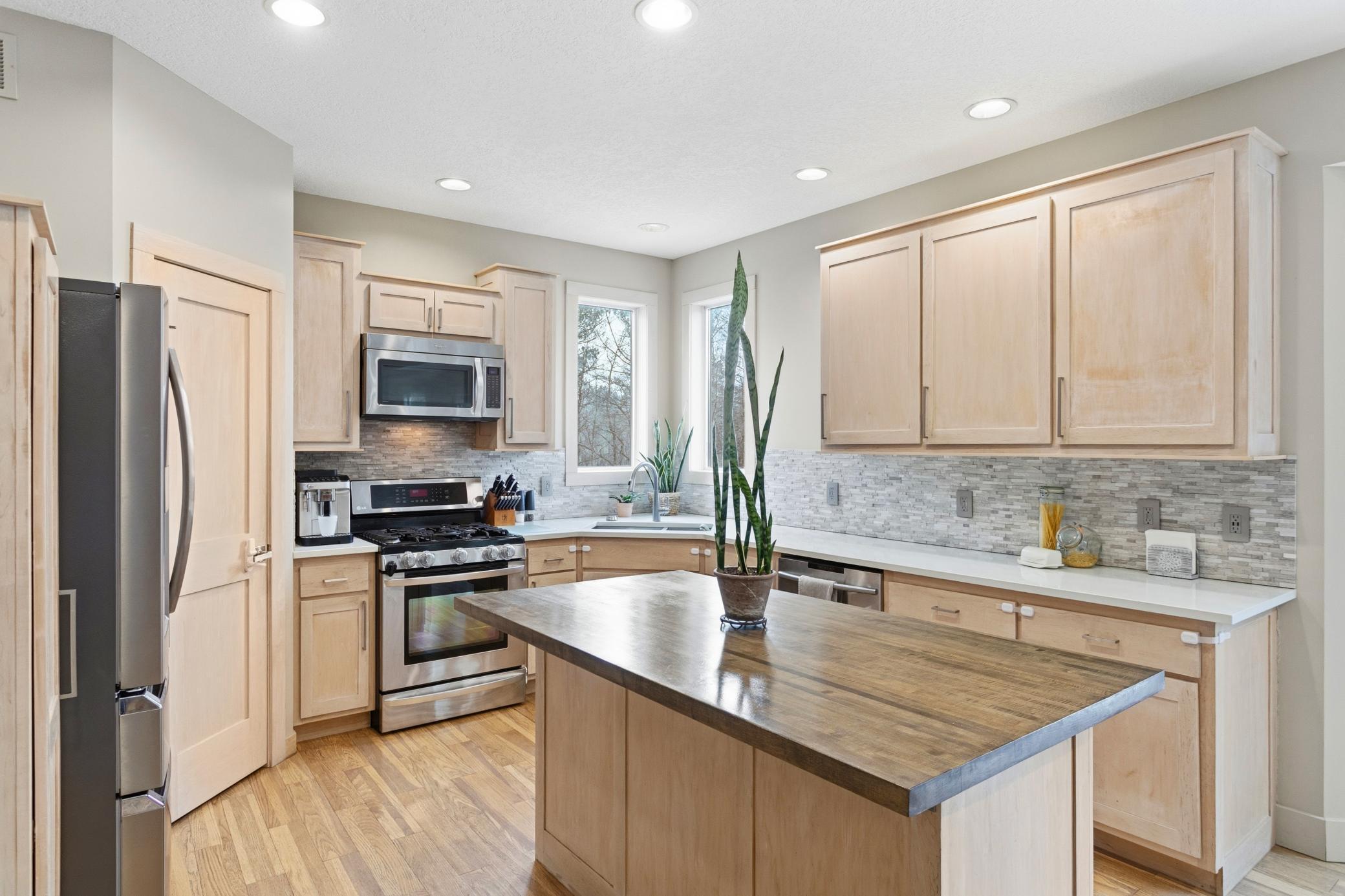 24525 112th St NW_16.jpg